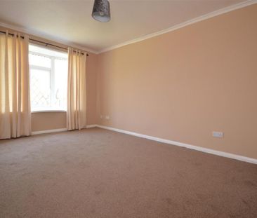 2 bedroom end of terrace house to rent - Photo 5