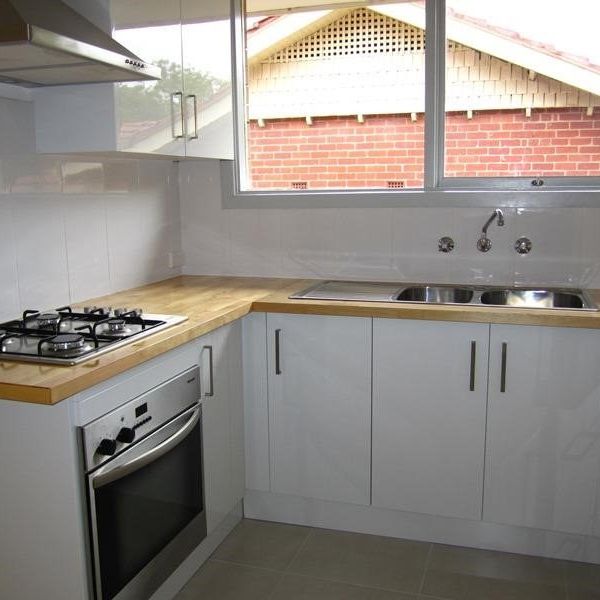 1/9 Silverdale Road, Eaglemont - Photo 1