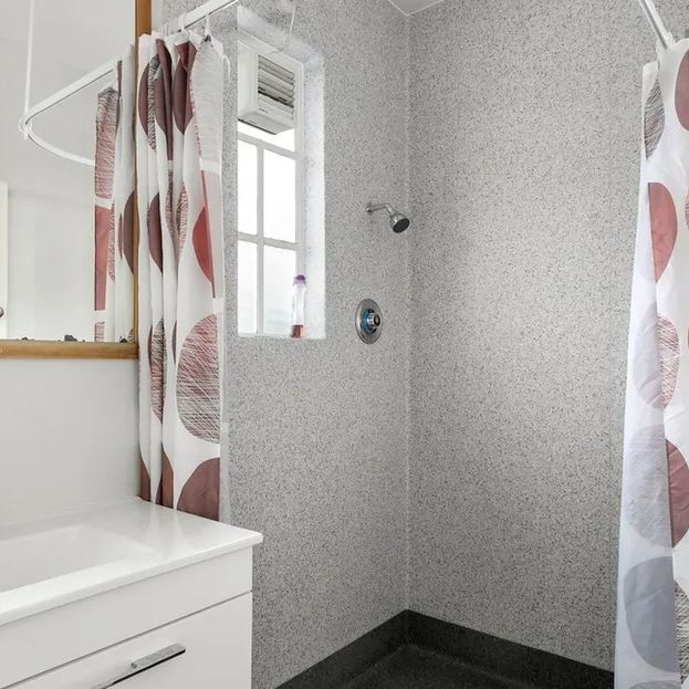 Rooms Available Now! - Photo 1