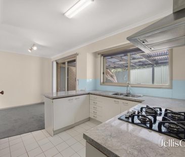 Freshly updated & quietly positioned unit in convenient Brown Hill ... - Photo 3