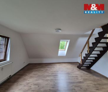 Pronájem bytu 2+1 78 m², Husova 32, Nový Bor - Photo 4