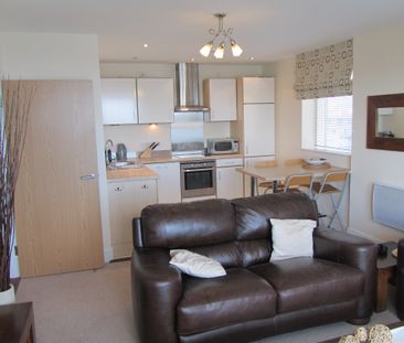 Breakwater House, Cardiff Bay - Photo 3