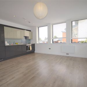 1 bedroom apartment to rent - Photo 2