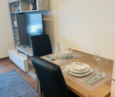 Voll ausgestattes Studio mit Fitness und Wellness - Photo 3