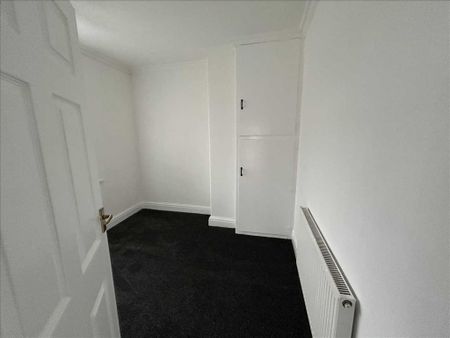 3 bedroom house to rent - Photo 2