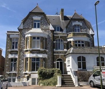 St. Catherines Road, Littlehampton, BN17 1 bedroom flat to rent - Photo 5