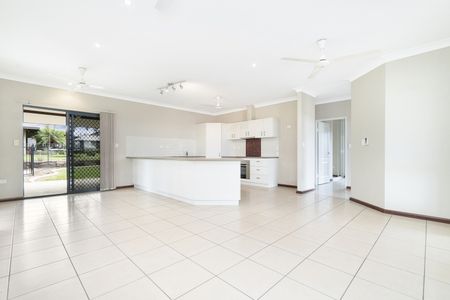 A Feel Good Family Home In A Great Location - Photo 4