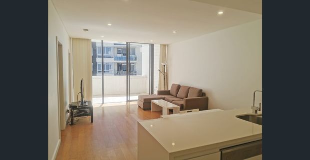 One Bedroom Apartment For Rent - Photo 1