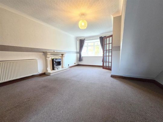 3 bedroom semi-detached house to rent - Photo 1