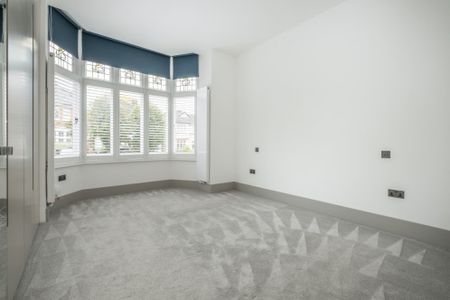 3 bedroom flat to rent - Photo 2