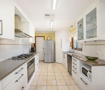 10 Australie Cl, Gilmore ACT 2905 - House For Rent | Domain - Photo 6