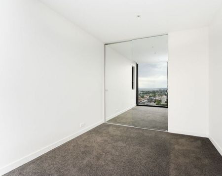 Unfurnished 2 bedroom Palladium Apartment - Photo 3
