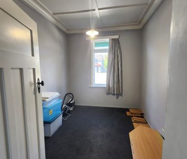 Tidy 3-Bedroom Home Close to Town - Photo 6