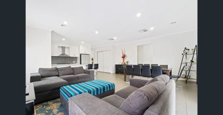 Boasting 5 Bedroom Home - Photo 3