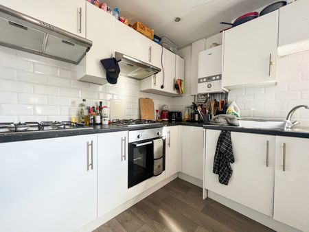 Pen-Y-Wain Road, Roath - Photo 3