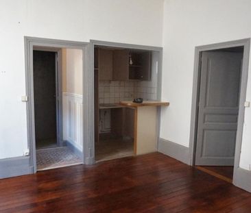 Location Appartement P2 Sens - Photo 2