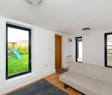 5 bedroom detached house to rent - Photo 3