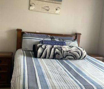 Standalone two bedroom unit - Photo 5