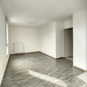 Location Appartement 1 pièce 32m² LE PETIT QUEVILLY 76140 - Photo 2