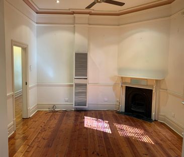 Charming Family Home in Prime Location - Photo 1