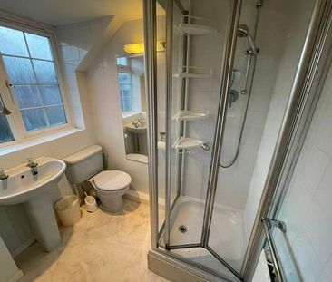 4 bedroom detached house to rent - Photo 1