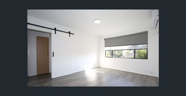 2 bedroom modern unit - Photo 1