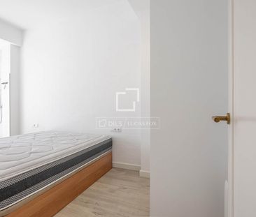 Excellent 3 Bedroom apartment for rent in Ruzafa, Valencia - Photo 2
