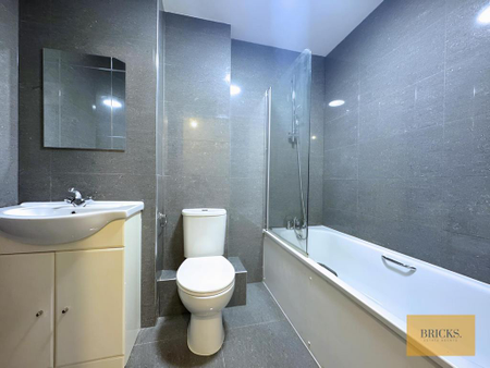 1 bedroom flat to rent - Photo 5