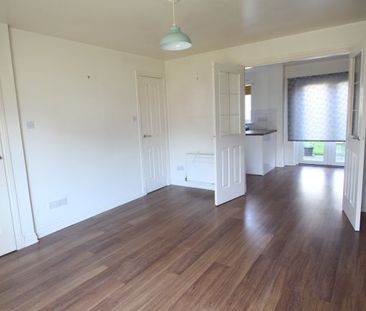 Springbank Crescent, Glasgow, G31 - Photo 2