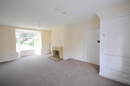 4 bedroom detached house to rent - Photo 4