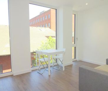 1 bedroom flat to rent - Photo 2