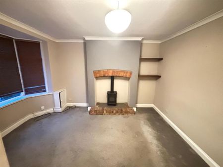 2 bedroom semi-detached house to rent - Photo 3