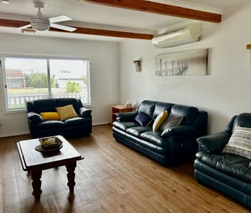 Home For Rent - Photo 5