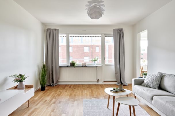 Kungsvägen 124B - Foto 1