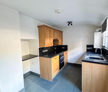 2 bedroom terraced house to rent - Photo 6