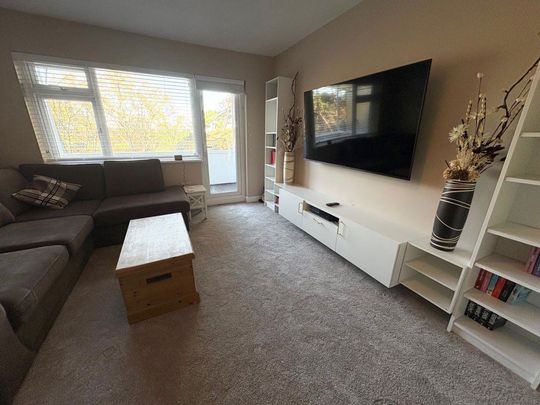 LABURNUM HOUSE, REDHILL DRIVE - Photo 1