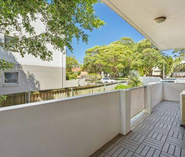 Stylish Coastal Living in a Prime Lifestyle Location - Photo 5