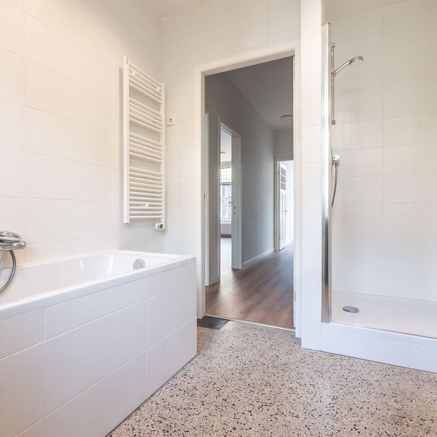 Admiraal De Ruijterweg 99-1, Pieter van der Doesbuurt, 1056EV, Amsterdam - Photo 1