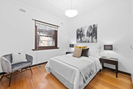 Gorgeous Family Living! - Photo 3