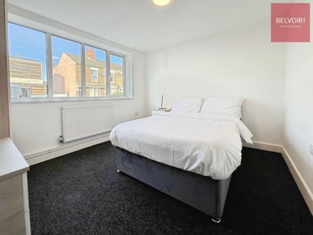 1 bedroom in a house share to rent - Photo 3