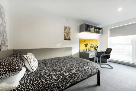 Gold Ensuite - Photo 4