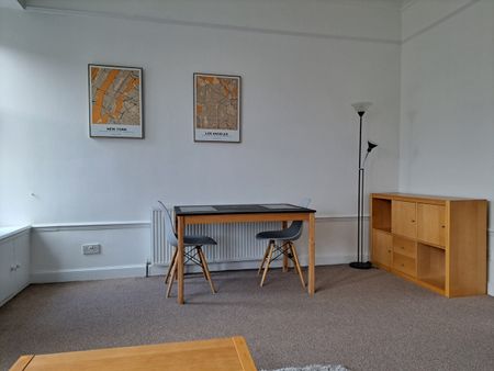 1 Bed Flat, Budhill Avenue, G32 - Photo 3