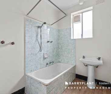 Comfortable & Convenient Living in the Heart of Bulleen - Photo 6