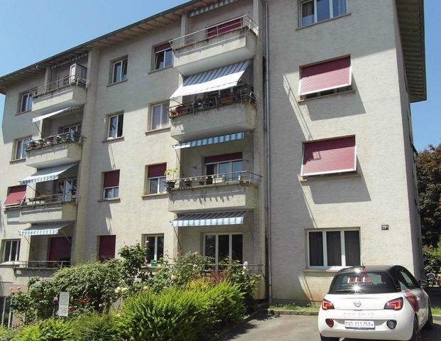 Appartement de 2.5 pièces de charme, dans un quartier calme et proche de toutes les commodités. - Photo 1