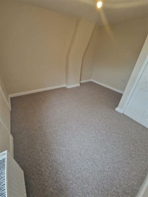 2 bedroom property to rent - Photo 1