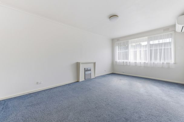 2/573 Neerim Road, Hughesdale VIC 3166 - Apartment For Rent | Domain - Photo 1