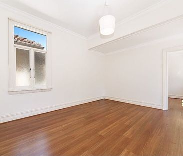 Two bedroom apartment in a peaceful setting - Photo 4