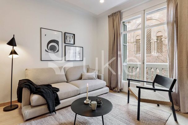 4 room luxury Flat for rent in Barcelona, Catalonia - Photo 1