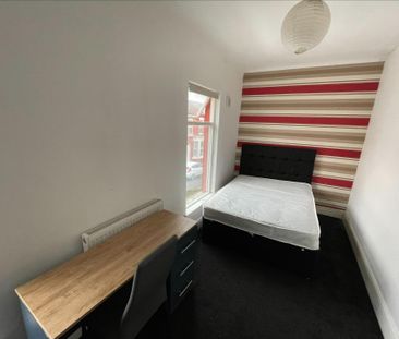 Grosvenor Road, Liverpool - Photo 2