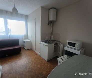Location Appartement 1 pièce Meublé 14m² CHALON SUR SAONE 71100 - Photo 1